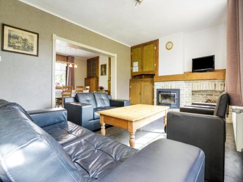 Vleteren House | Holiday Home in Oostvleteren with Garden, cleaning included