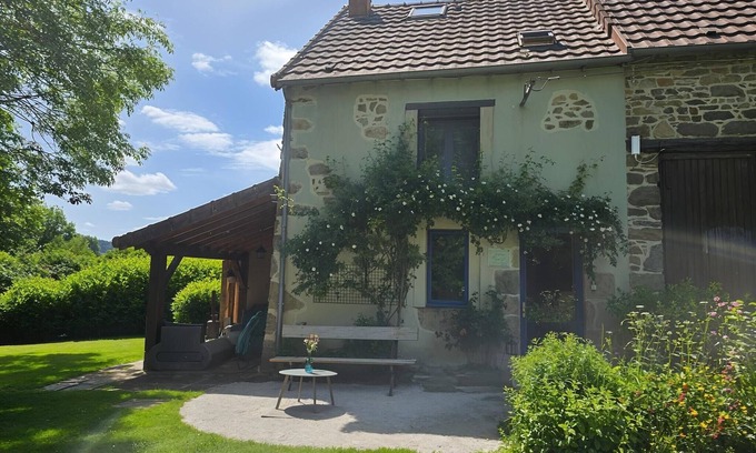 Pionsat House | Holiday Home in Pionsat near Volcano Park