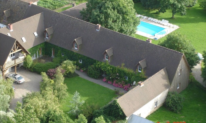 Monchaux House | Holiday Home in Quend-Plage near Lake
