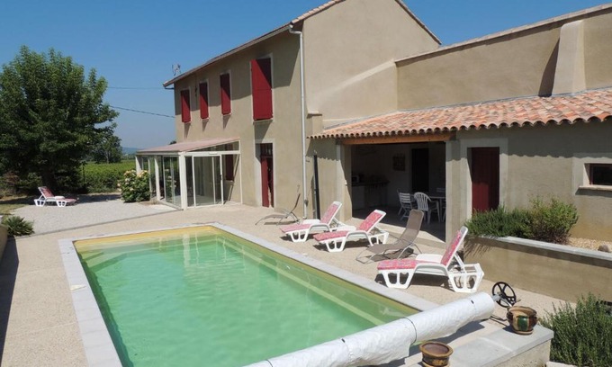 Rasteau House | Holiday Home in Rasteau with Private Pool
