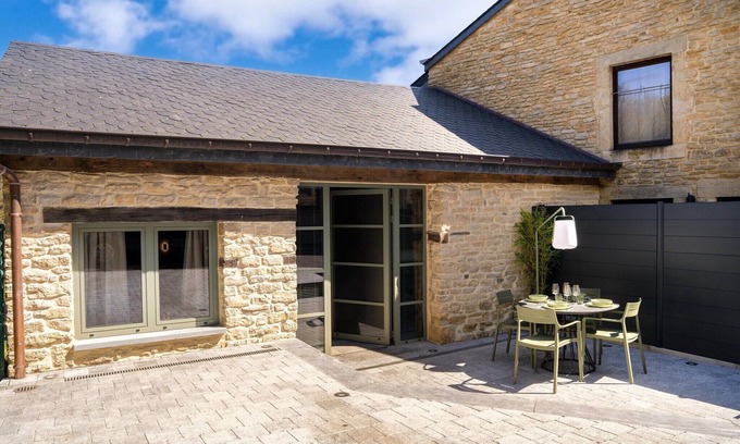 Sainte-Cecile House | Holiday Home in Sainte-Cécile with Sauna