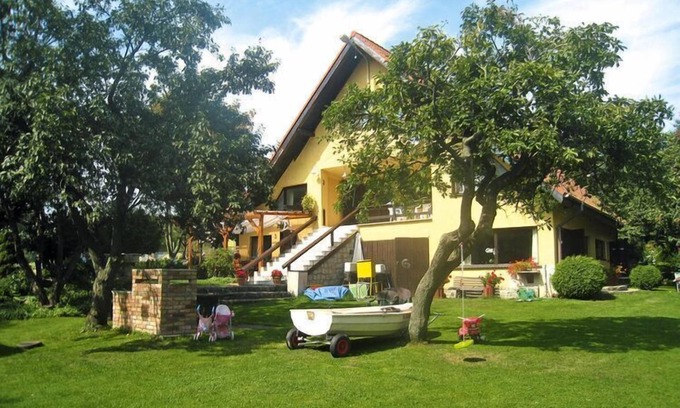 gmina Wolin Apartment | Holiday Home in Sulomino with Private Beach