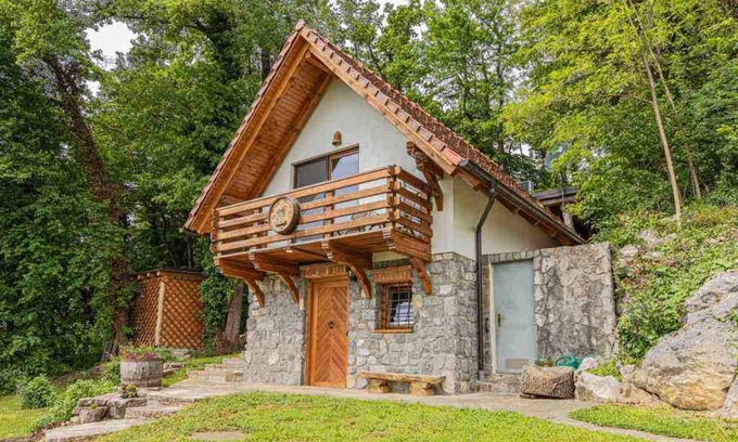 Trska Gora House | Holiday home in the vineyards