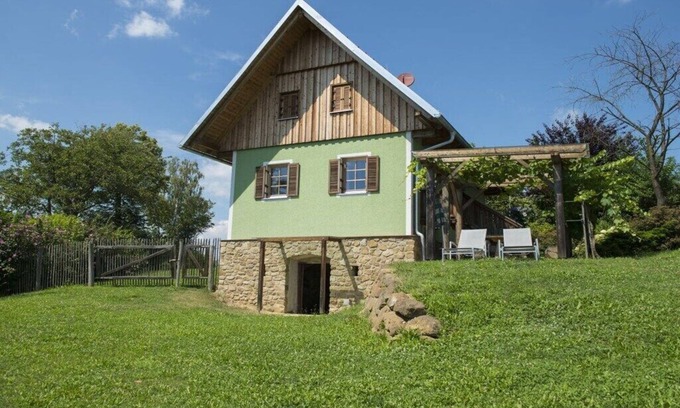 Johnsdorf-Brunn House | Holiday home in the vineyard The Vineyard