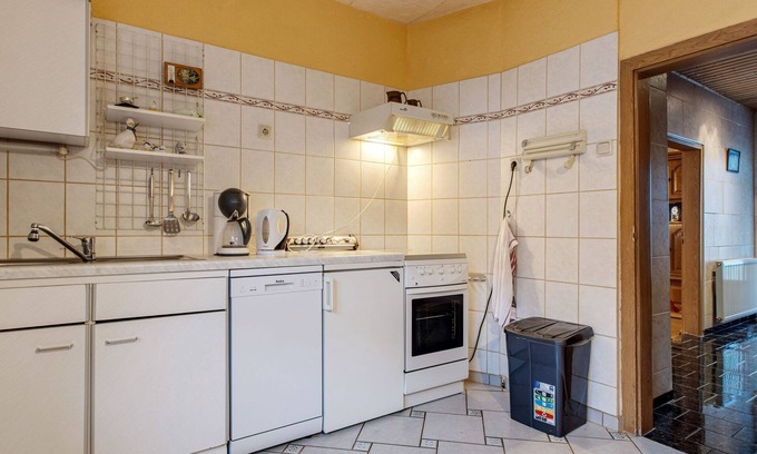 Gleichamberg House | Holiday home in Thuringia with private terrace, use of a garden and pool
