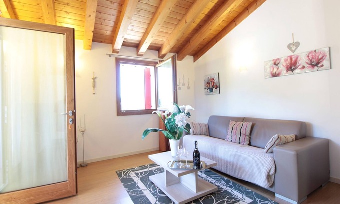 Miane House | Holiday Home in Veneto with Prosecco Vineyards
