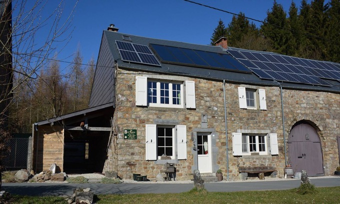 Grandham House | Holiday home in Viroinval with sauna