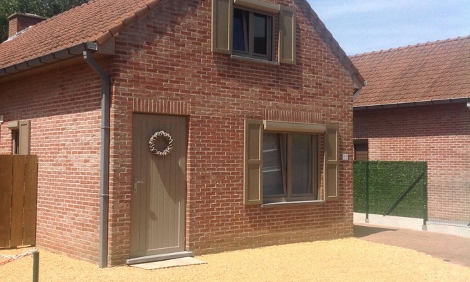Westende House | Holiday Home in Westende (5 minutes walk from the sea)