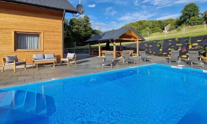 gmina Iwierzyce House | Holiday Home in Wiśniowa with Pool and Forest