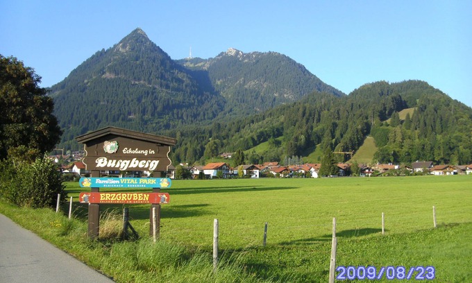Burgberg Apartment | Holiday home in wonderful location with spacious terrace and nice views