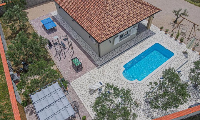 Cista Velika Villa | Holiday Home Intrade