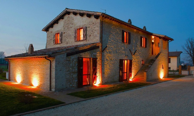 Foligno House | Holiday Home in Foligno with Pool and Terrace