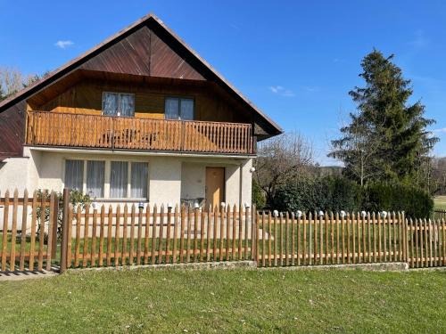 Branzez House | Holiday Home Jaruška by Interhome