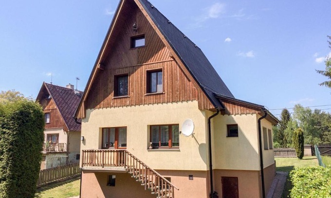 Jestrebice House | Holiday Home Jestřebice 7 by Interhome