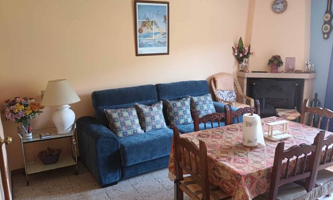 El Arenal Apartment | Holiday Home 'Johana' with Mountain Views and Private Terrace