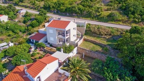 Vis Apartment | HOLIDAY HOME KATE