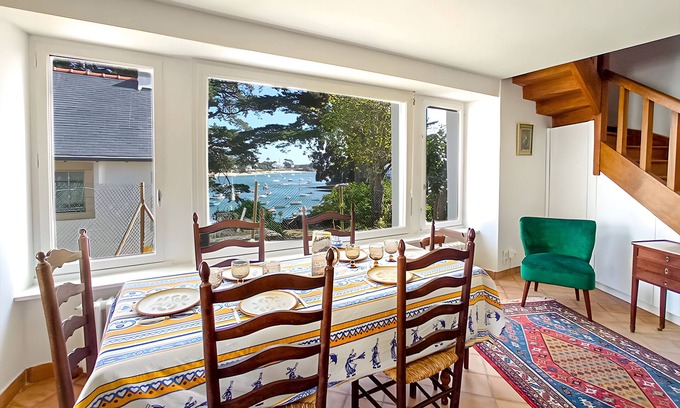Combrit House | Holiday Home 'L'Estuaire - River View' with Sea View, Private Terrace and Wi-Fi