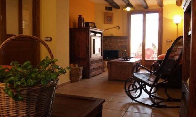Milagro House | Holiday Home 'La Casa Miralrio 1' with Private Terrace, Wi-Fi and Air Conditioning