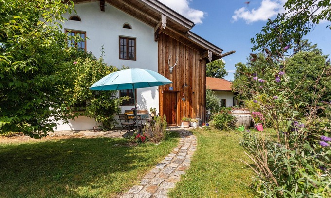 Chieming Apartment | Holiday Home 'Landhaus Gustl' with Private Terrace, Private Garden and Wi-Fi