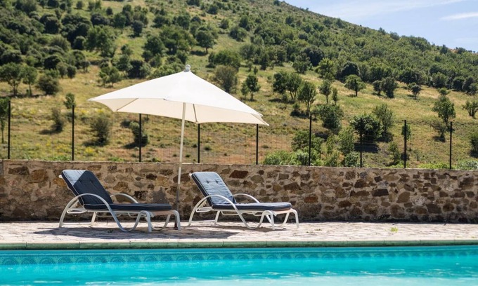 Rieussec House | Holiday Home 'Le Boulonnais, Le Pont De Calmel' with Mountain View, Shared Pool and Terrace