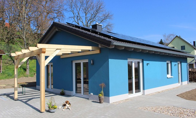 Muldestausee House | Holiday Home 'Lifestyle' with Lake View, Private Terrace and Wi-Fi