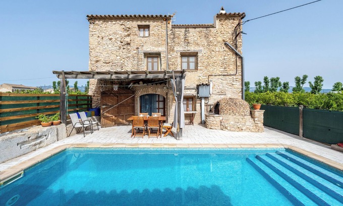 Tortosa House | Holiday Home 'Lo Molí De La Jòrdia' with Private Pool, Wi-Fi and Air Conditioning