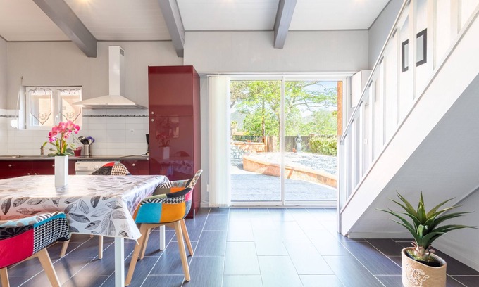 Rodes House | Holiday Home 'Logis Du Conflent' with Private Terrace and Wi-Fi
