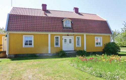 Farjestaden House | Holiday Home Möllstorpsgatan Färjestaden