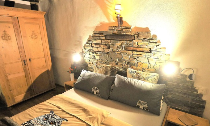 Gappenach House | Holiday Home 'Maifelder Wellnessbauernhaus'