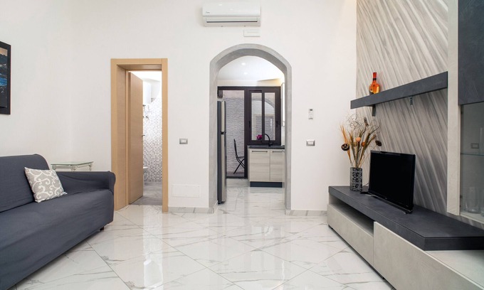 Aci Castello House | Holiday Home 'Manuela House ' with Private Terrace and Air Conditioning