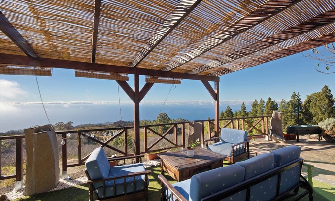 Puntagorda House | Holiday Home 'Media Pipa' with Sea View, Wi-Fi and Air Conditioning