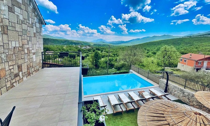Srijane Villa | Holiday Home Mela
