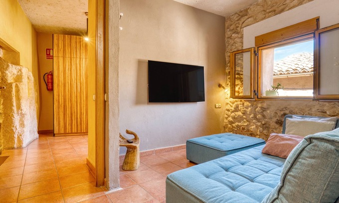 Bocairente House | Holiday Home 'Monmossen Bocairent' with Mountain View, Balcony and Wi-Fi