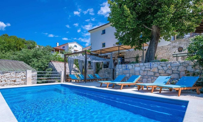 Zagore Villa | Holiday home near Brseč and one of the most beautiful beaches of Adriatic sea