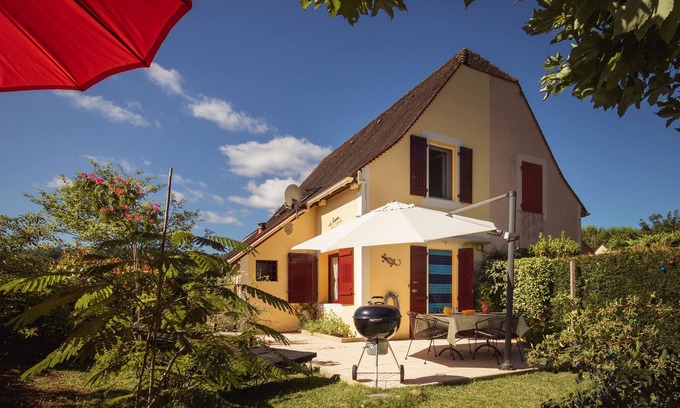 Carsac-Aillac House | Holiday Home near Dordogne River