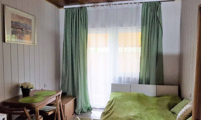 Balatonakali House | Holiday home near the beach with modern furnishings