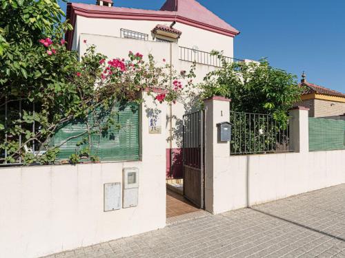 Valencina de la Concepcion House | Holiday Home near Sevilla with Pool