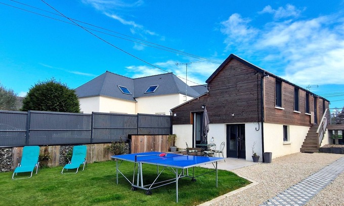 Saint-Alban House | Holiday Home near Val-André Beach & Golf