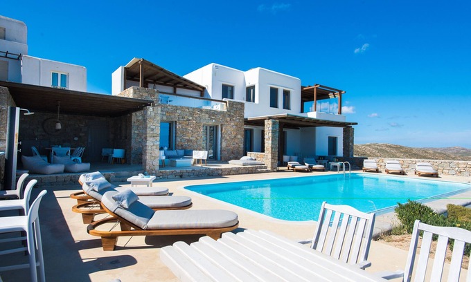 Plintri House | Holiday Home 'Nike Of Selini Private Pool' with Sea View, Wi-Fi and Air Conditioning