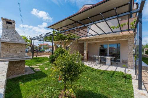 Turanj House | Holiday Home Nina