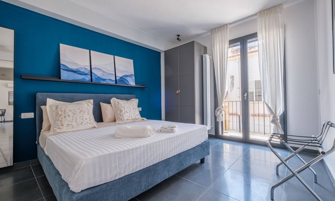 Furci Siculo House | Holiday Home 'Ninai Sea Holiday Apartment' with Balcony, Wi-Fi and Air Conditioning