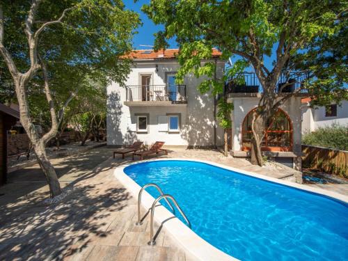 Kornic House | Holiday Home Noveanni by Interhome