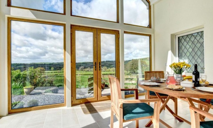 Llanwrda House | Holiday Home Nythfa by Interhome