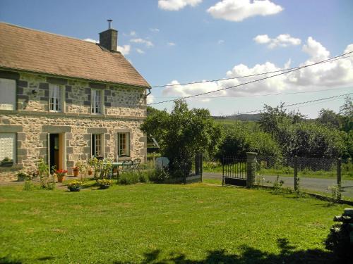 Langlerial House | Holiday Home O'Petit Bonheur by Interhome