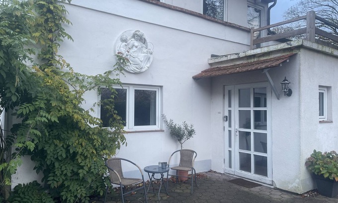 Oberneuland House | Holiday Home 'Oberneulander Gästehaus' with Wi-Fi