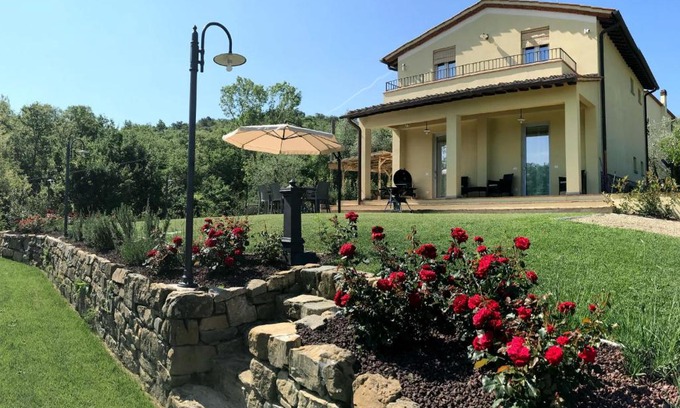 Pergine Valdarno House | Holiday Home Pianelli by Interhome