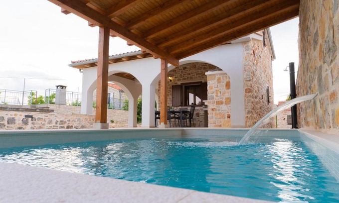 Gornje Selo Villa | Holiday Home Rakova