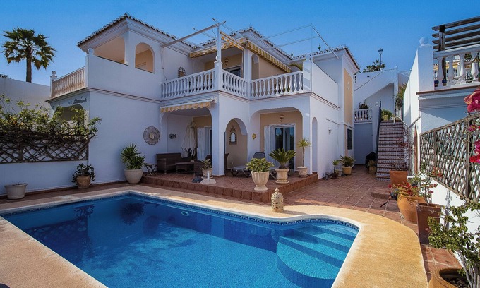Torrox Costa House | Holiday Home 'Rd02 La Casa Hermosa' with Sea View, Wi-Fi and Air Conditioning