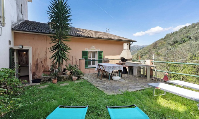 Avegno House | Holiday Home 'Rebecca's Home' with Mountain View, Private Garden and Wi-Fi