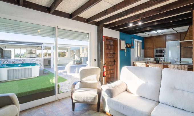Alicante House | Holiday Home 'Refugio De Estrellas' with Mountain View, Wi-Fi and Air Conditioning